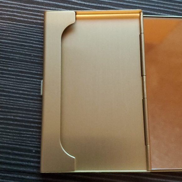 XOXO & 💕 COMPACT MIRROR WITH CARD HOLDER - Picture 7 of 9